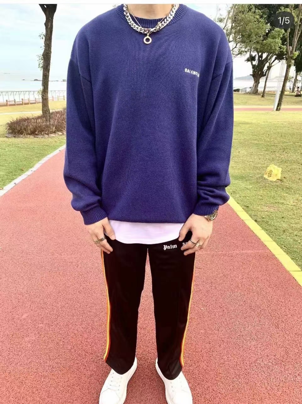  [BALENCIAGA] 발렌시아가 웨이브 로고 니트 스웨터 628743 T3176 4540