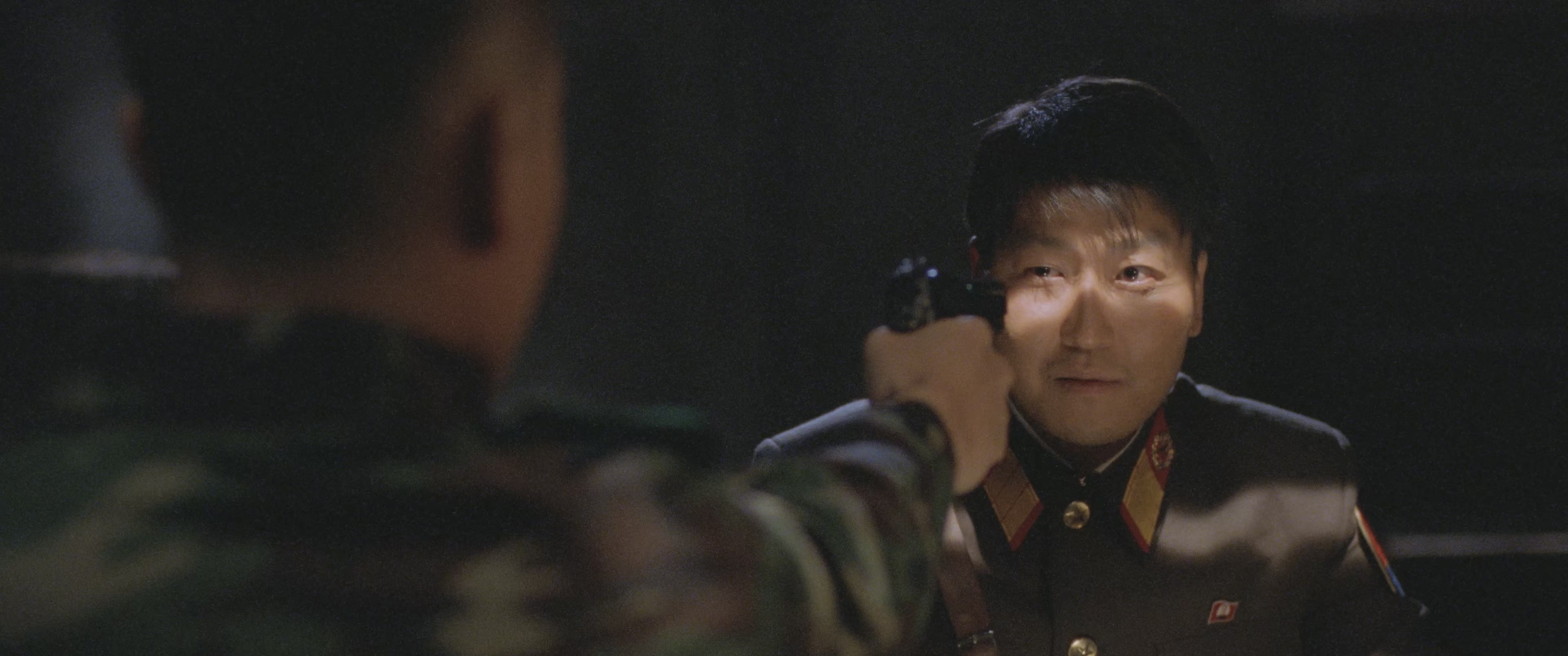 [47BT]共同警备区.Joint.Security.Area.2000.BluRay0p0Bit.SDR.HEVC.DDP5.1.mkv_20240811_153115.352.jpg