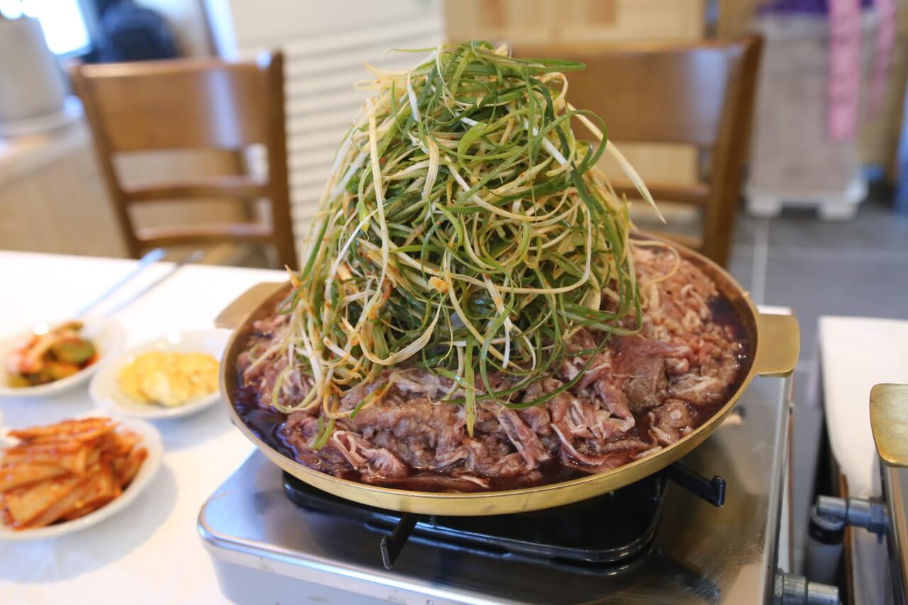 오늘N 할매 식당 강릉 한우 산더미 파불고기 맛집 강릉불고기 초당점 생활의 달인 맛집