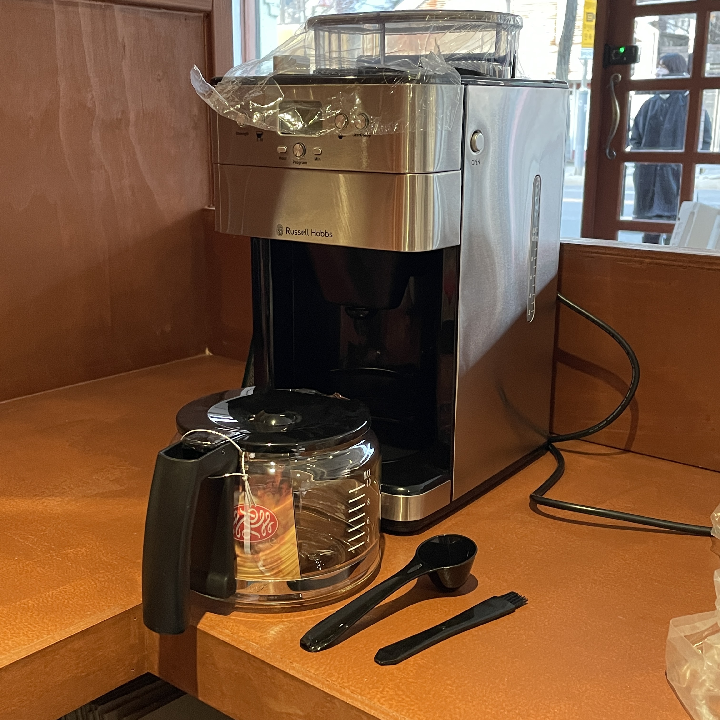 전자동 커피 머신 러셀홉스