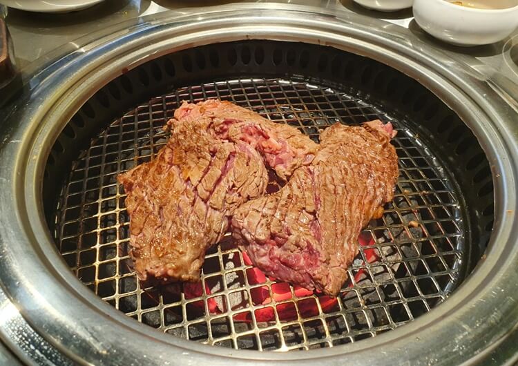  마이야르 반응을 알면 누구나 고기를 맛있게 구워먹을 수 있다? 마이야르 반응과 원리 알아보기