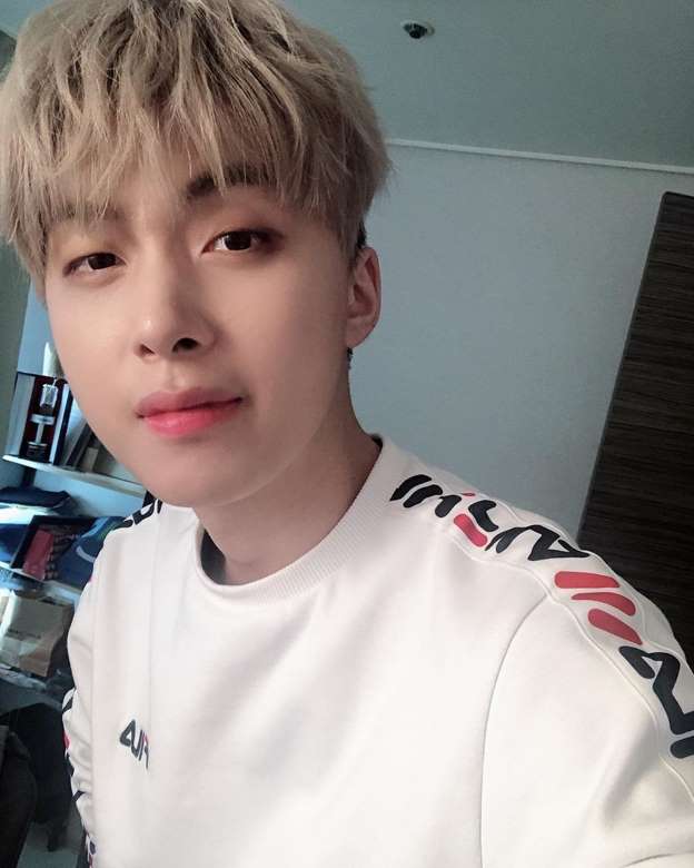 뜨뜨뜨뜨 실물 나이 키 머리 본명 영구정지 형사고발bj : 네이버 블로그 뜨뜨뜨뜨 실물 나이 키 머리 본명 영구정지 형사고발Bj : 네이버 블로그