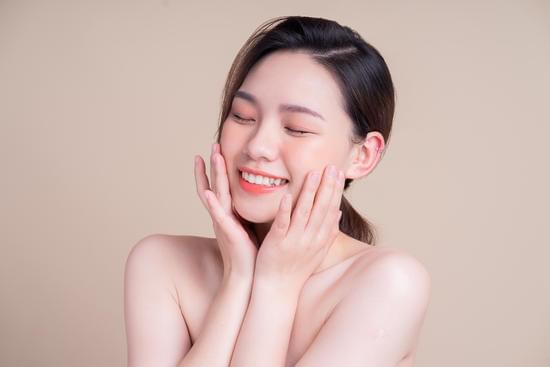 하얀피부 이미지