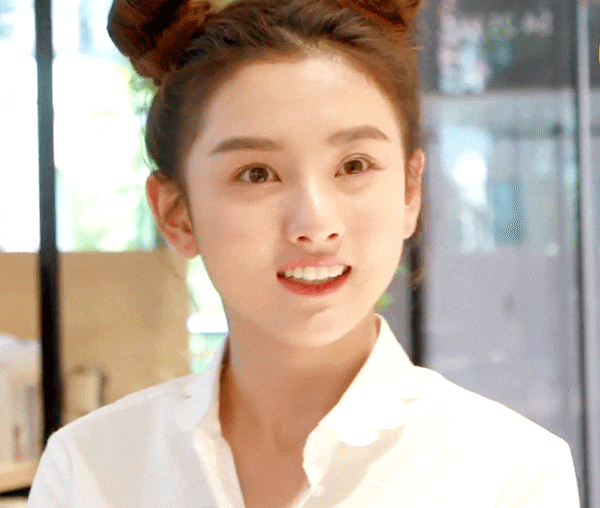  남편 친구 천관시와의 사진 때문에 사정봉과 이혼한 장백지(張柏芝)