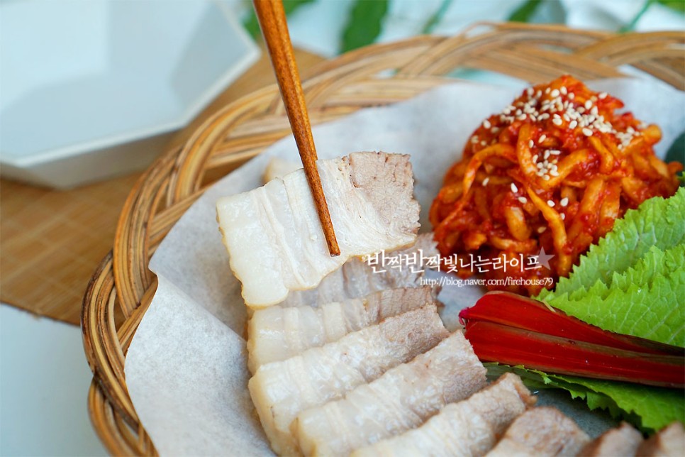 만들기 삼겹살수육 보쌈김치 맛있게~ 무수분 수육 보쌈 무김치 6