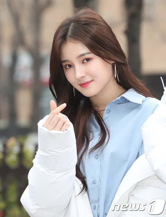모모랜드 낸시 도촬 불법사진 유포한 범인이 한 짓들(+인스타 반응) 모모랜드 낸시 도촬 불법사진 유포한 범인이 한 짓들(+인스타 반응)