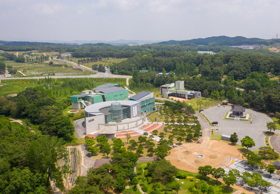  '물의 정원'을 주제로 한 진천군의 공공미술프로젝트 준공