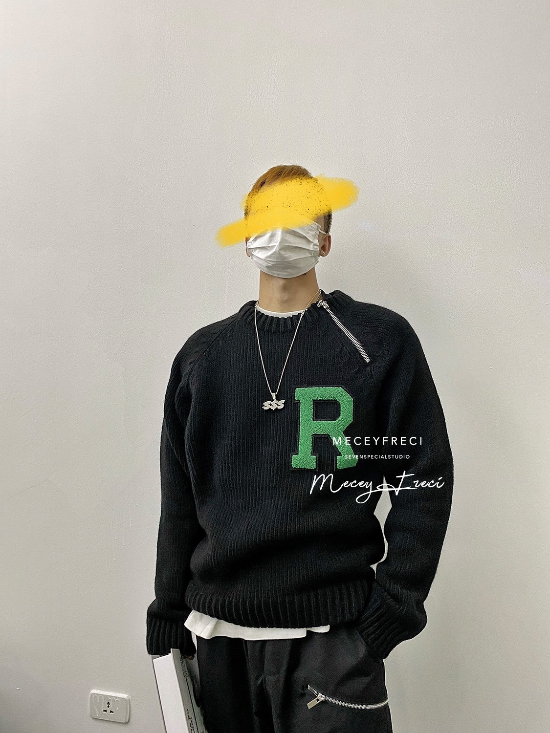  [RAF SIMONS] 라프시몬스 20FW 라운드 넥 집 니트 스웨터
