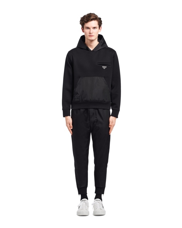  [PRADA] 프라다 나일론 디테일 스웨트 셔츠 후드 티셔츠 UJL172_1YFJ_F0806_S_202
