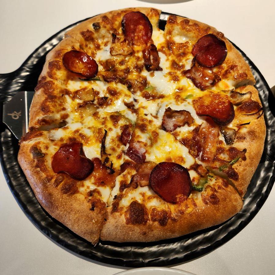  치즈가 폭발하는 부산 피자 맛집 이재모피자 부산역점