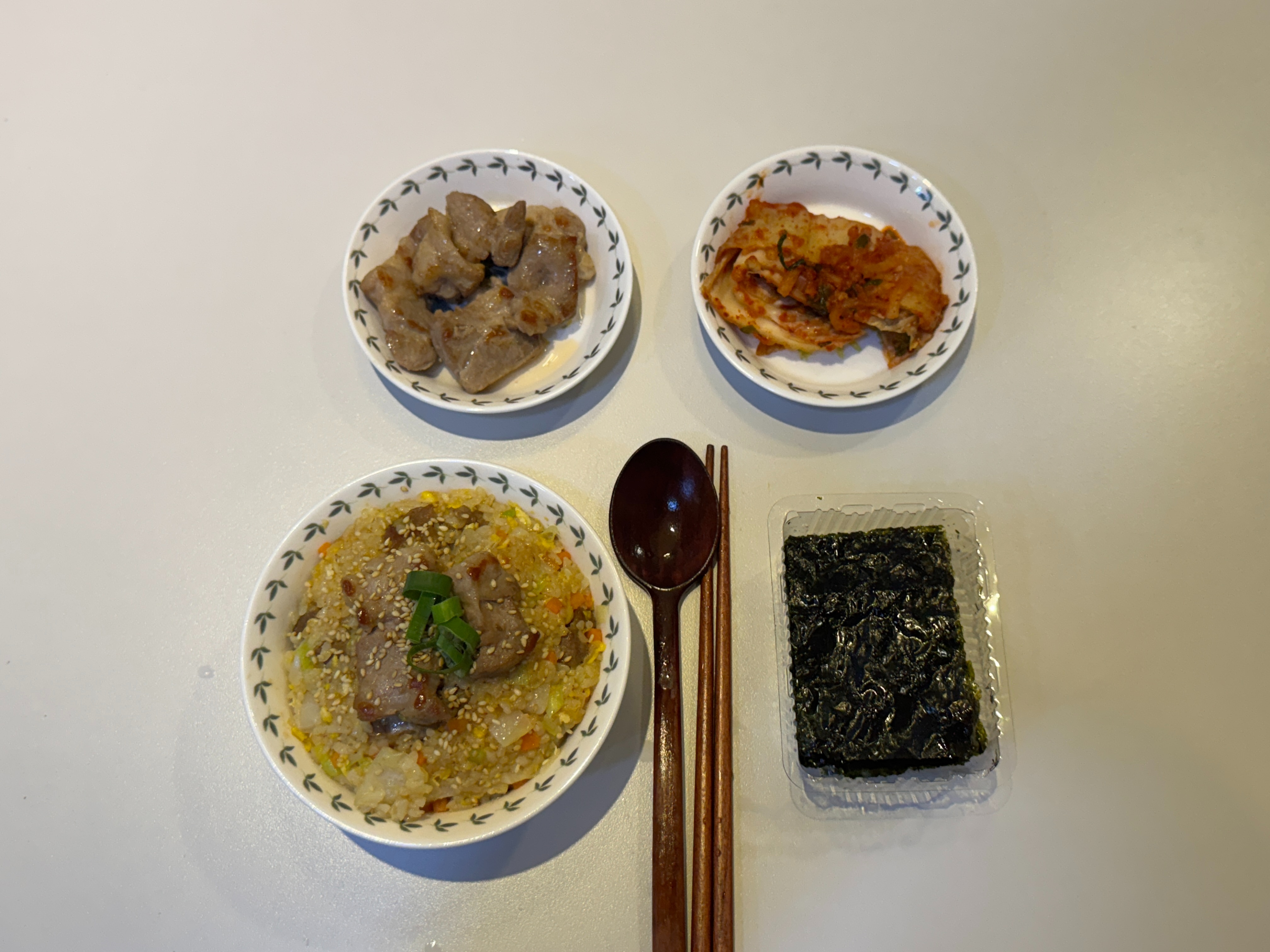 돼지고기 계란 볶음밥 한끼