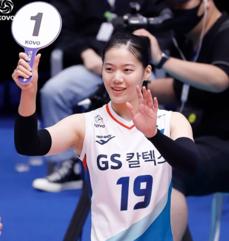 유서연은 GS칼텍스의 우승의 키, 토템, 우승청부사가 될 것인가? 엄청난 운빨의 토템유, 에이유, 믿스유, 기운 좋은 유서연의 전설은 이어질까? 표정 부자 건강한 웃음 유서연, GS칼텍스 서울 KIXX