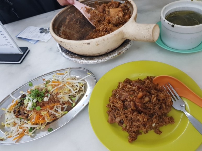 사라치킨 이미지