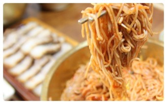막국수 닭무침 닭곰탕