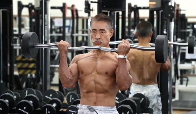  할아버지 보디빌더 “근육 키우면 젊음도 돌아와…노화도 극복 가능해”