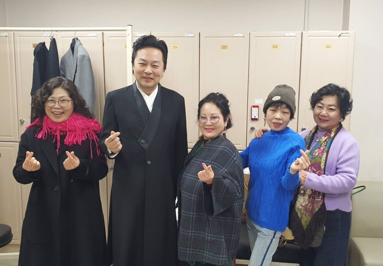 다시봄날 이미지