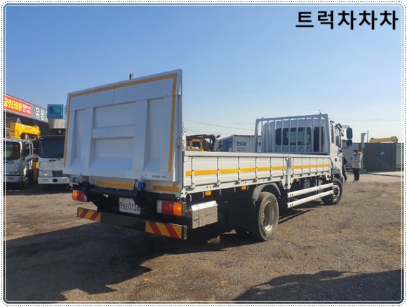 트럭 카고 리프트 2020년 4