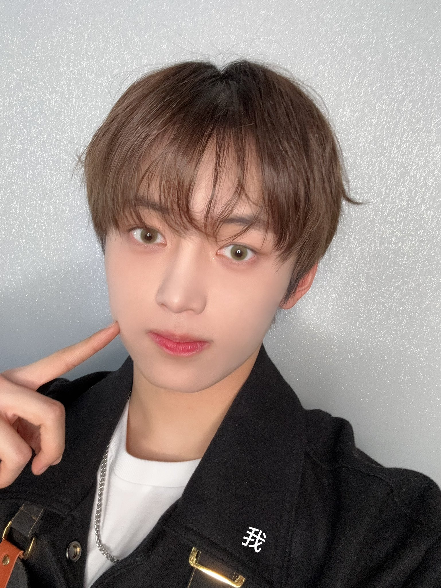 멤버들마다 비주얼 개성이 뚜렷한 아이돌...jpg | 인스티즈