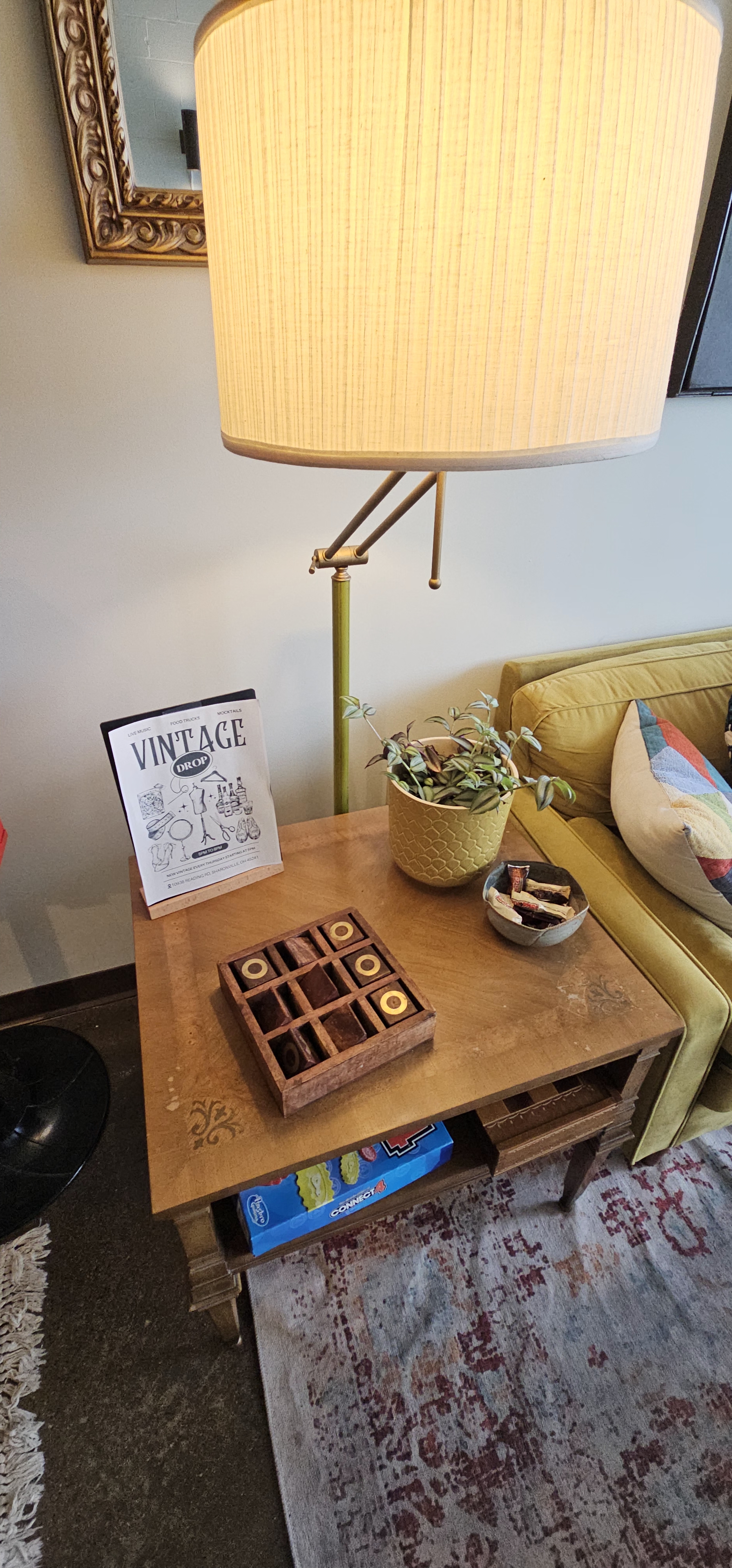 Moonflower Coffee Collective 빈티지 바이브