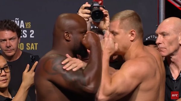 UFC 277 대진표 및 계체량 현장 (아만다 누네스 vs 줄리아나 페나 리매치, 대한민국 김지연 출전) - 대진표 및 계체량 사진 UFC 277 대진표 및 계체량 현장 (아만다 누네스 vs 줄리아나 페나 리매치, 대한민국 김지연 출전) - 대진표 및 계체량 사진