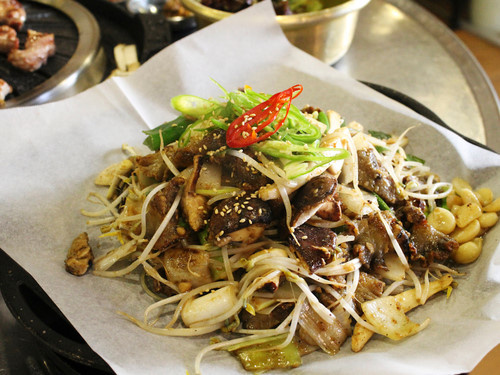  생방송 오늘저녁 맛대맛 소고기와 돼지고기 곱창 맛까지 동시에 느낄 수 있다는 별미 도래창 구이 경기도 양평 흑돼지 맛집 위치와 예약 정보
