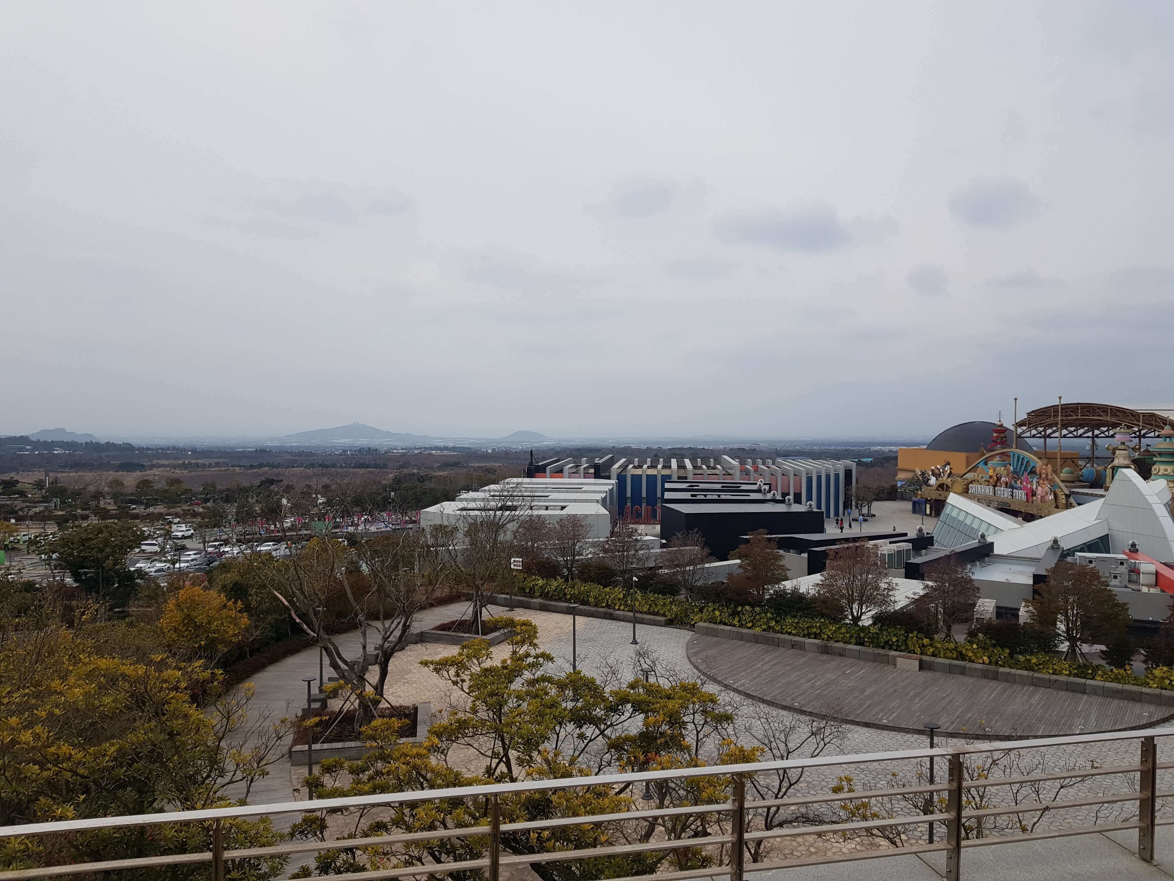 제주 신화월드 옥상 정원 뷰