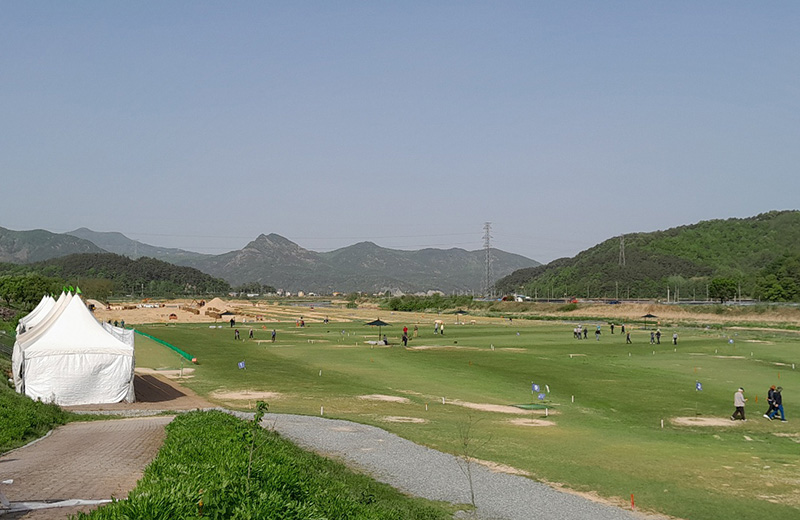 금산군파크골프장 (봉황천파크골프장, 금산파크골프장) 충청남도 금산군 제원면 수당리 986-1 (봉황천 수변부지)