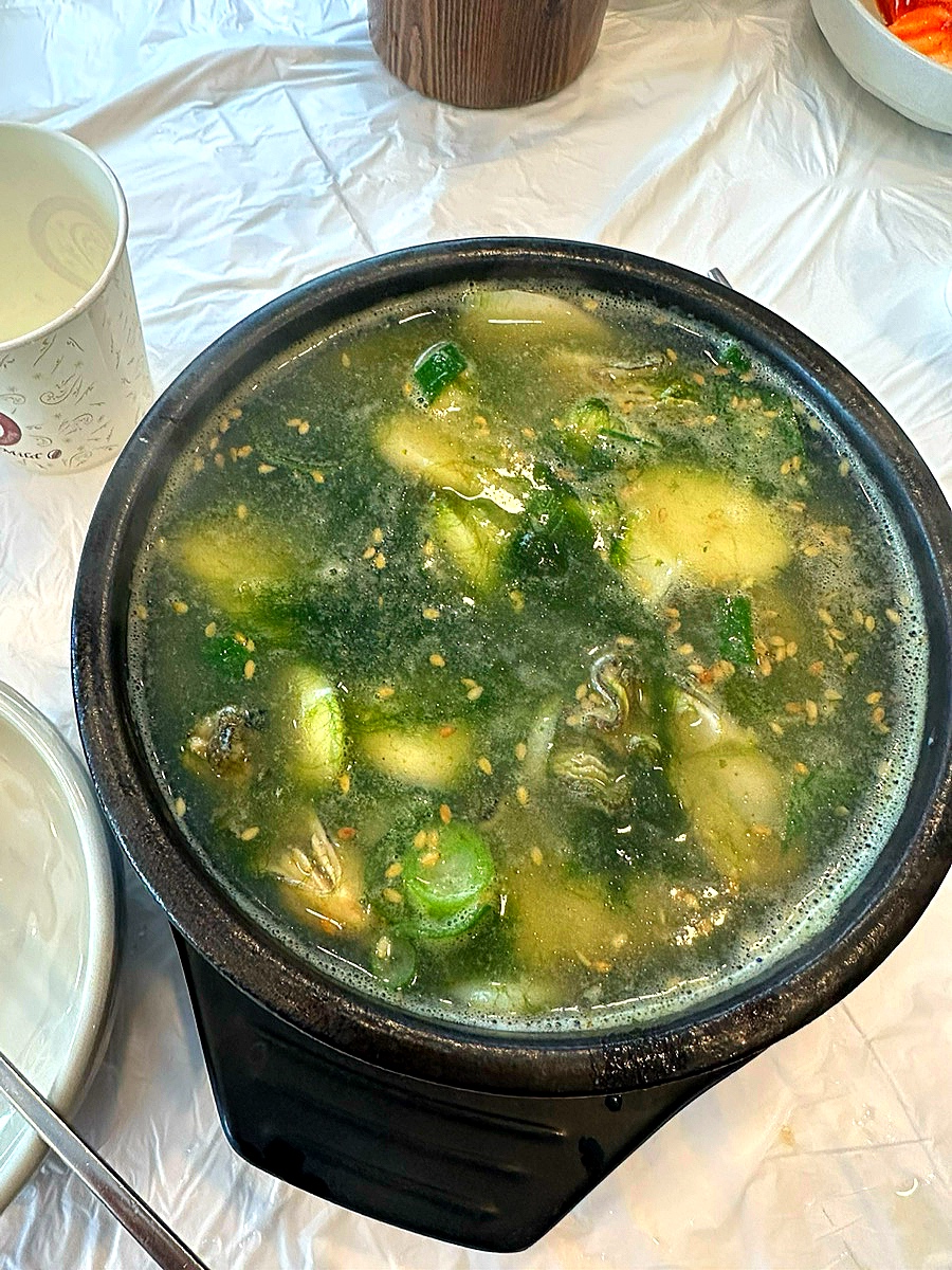 통영굴국밥 이미지