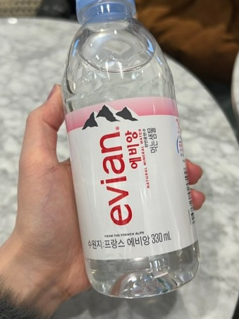 에비앙 이미지