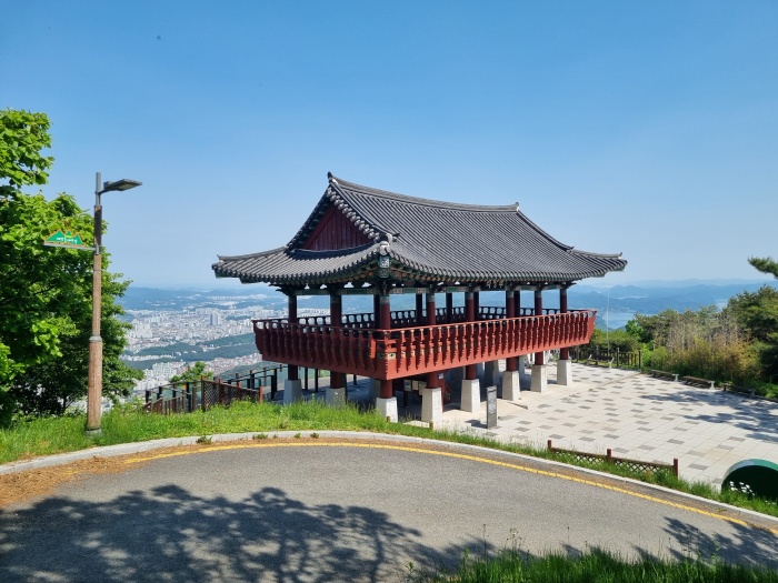 식장루-정자