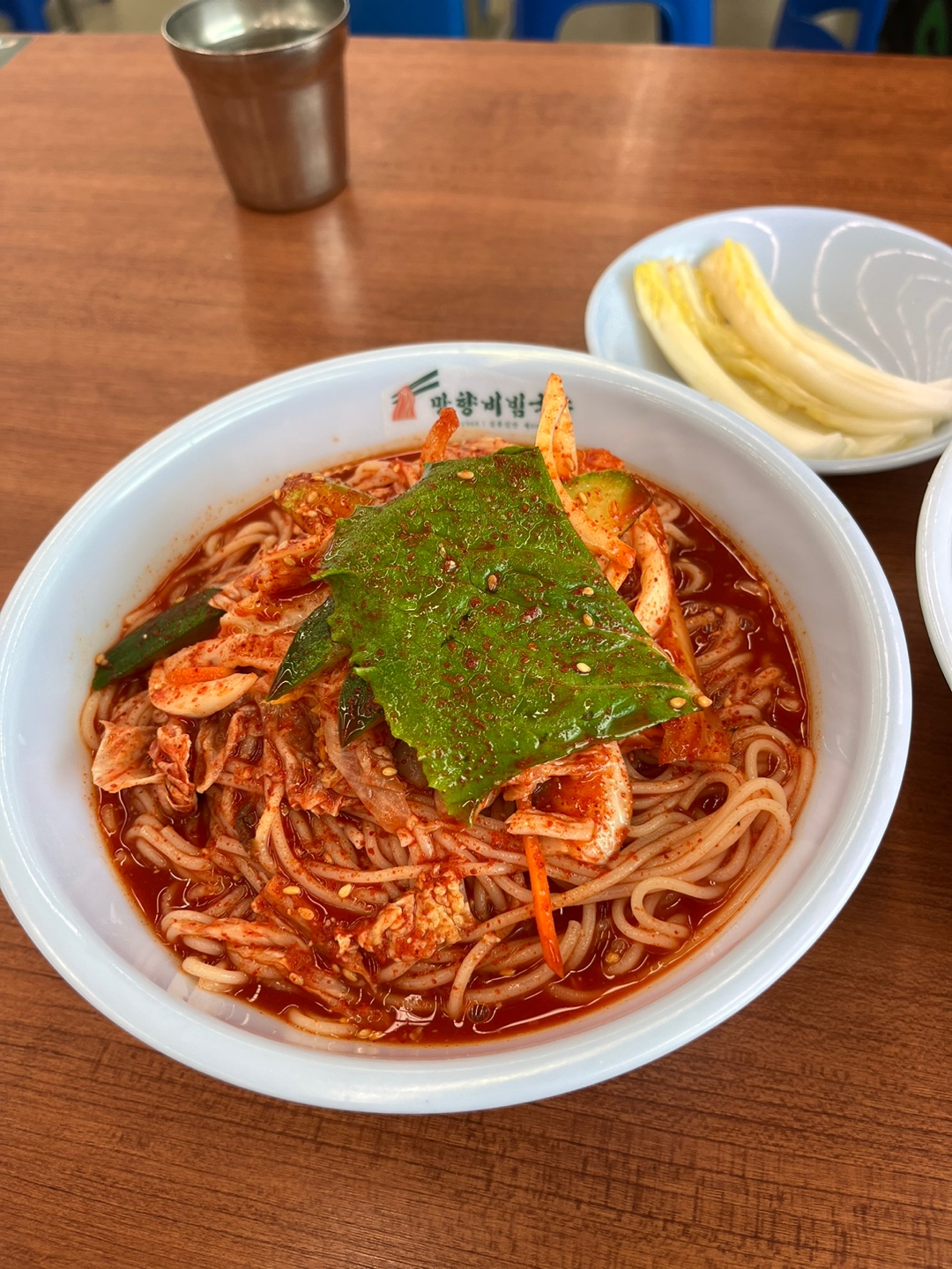 망향비빔국수 이미지