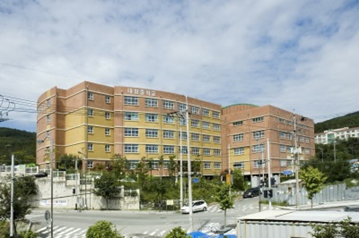  부산 기장군 대청중학교 6월 식단표 논란, 부정 선거 고발, 지방선거 국민의힘 투표 독려. 어디