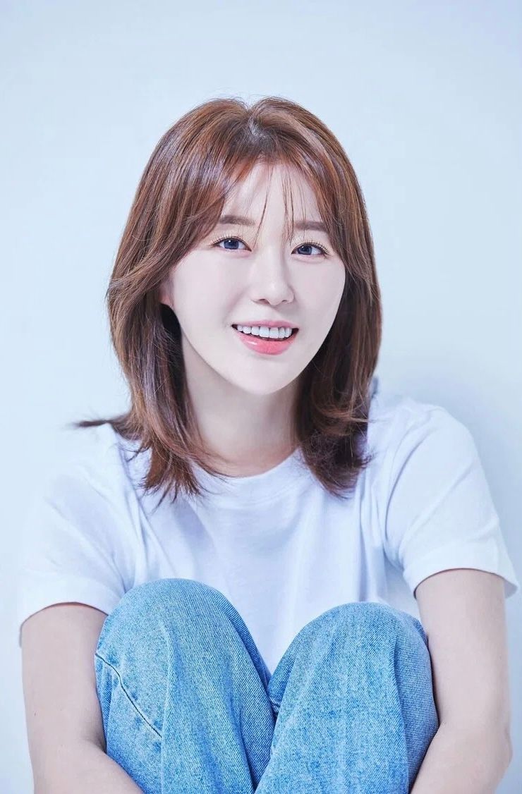  나비 프로필 (WSG 워너비)