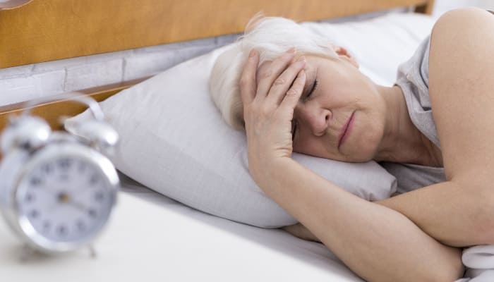 [#건강보약 수면] 밤잠 부족 낮잠으로 많이 자도 건강에 해 Study of sleep in older adults suggests nixing naps&#44; striving for 7-9 hours a night