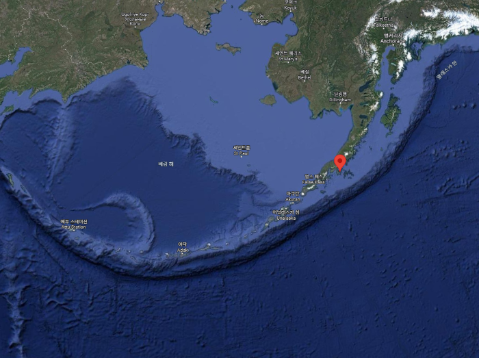 구글어스-위성사진-위성지도-미국-알래스카-샌드포인트-위치-확인