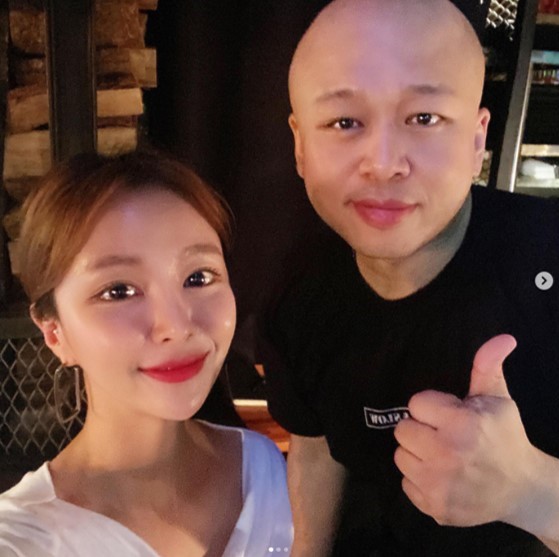  돈스파이크 결혼, 아내 이름 성하윤, 직업 메이크업 아티스트, 청담 라라피엠 명아원장 인스타그램 myoung_ah, 비연예인 일반인 신부 누구