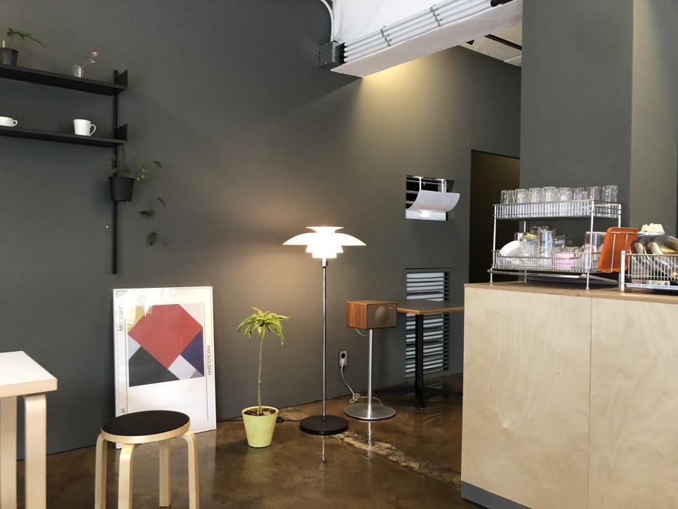 오픈주방 [전주 카페] 샘샘커피 분위기 22