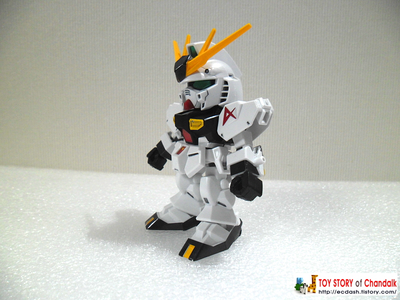 [반다이] BANDAI - SD GUNDAM EX-STANDARD 016 RX-93 v GUNDAM / &nu;(ニュー)ガンダム (뉴 건담)