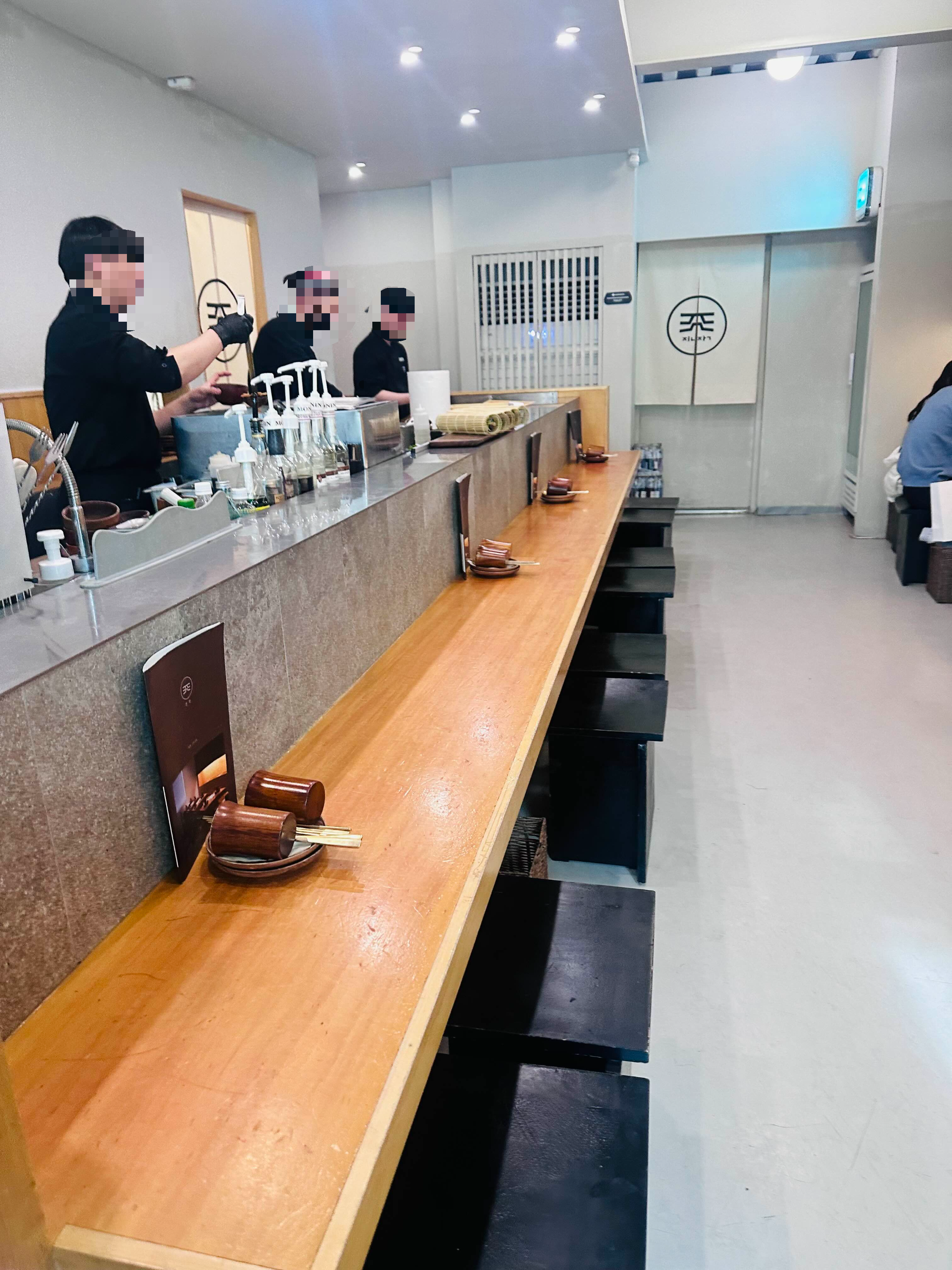 진작-1층