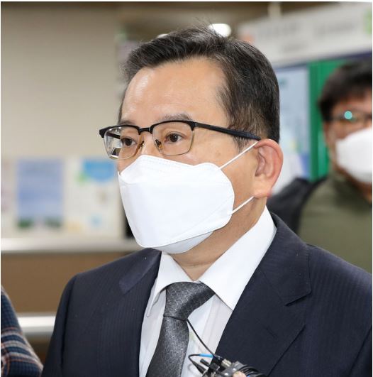  김학의 별장사건 일부 유죄 징역 2년 6개월