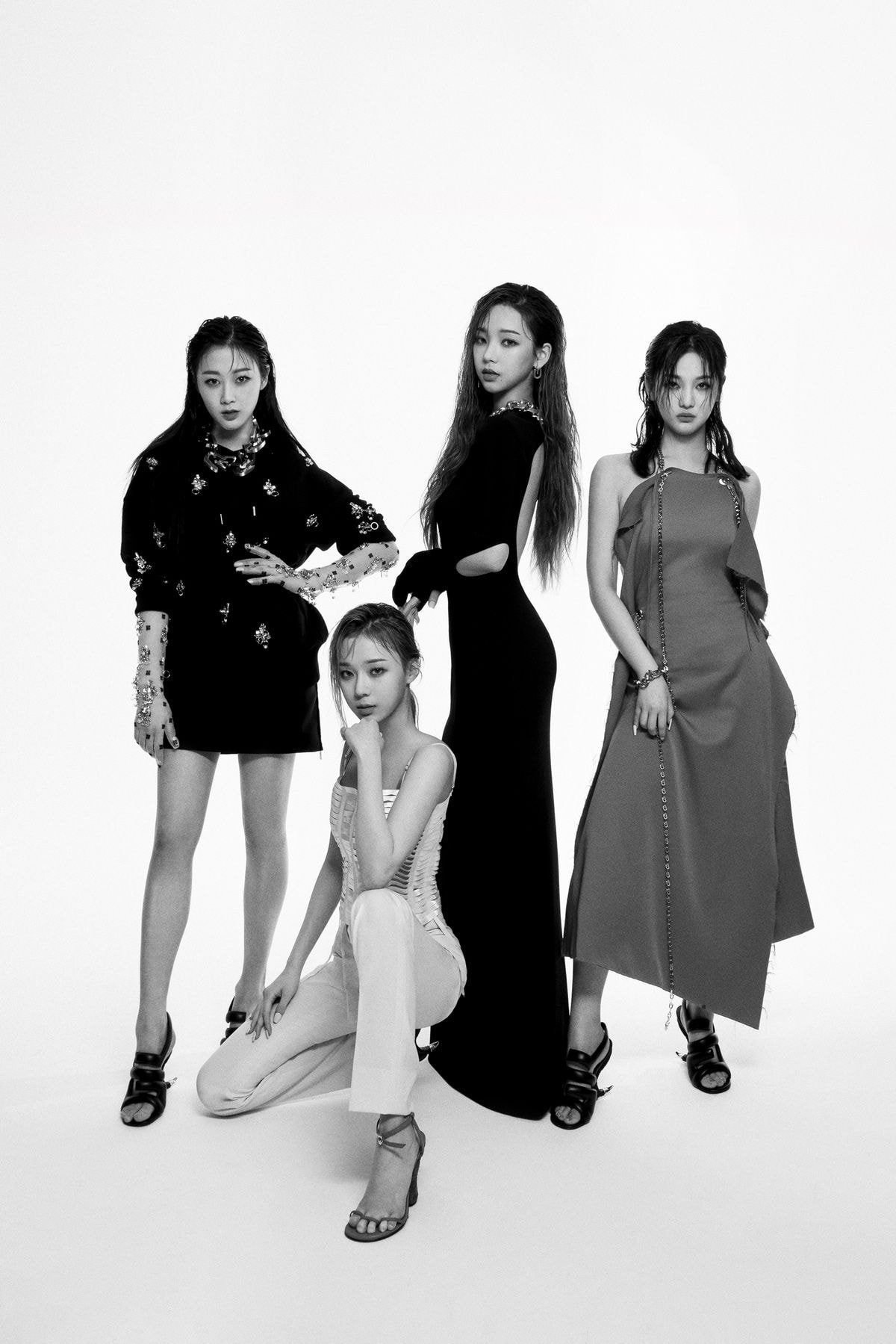  에스파, K-POP 아티스트 최초 ‘지방시’ 앰버서더