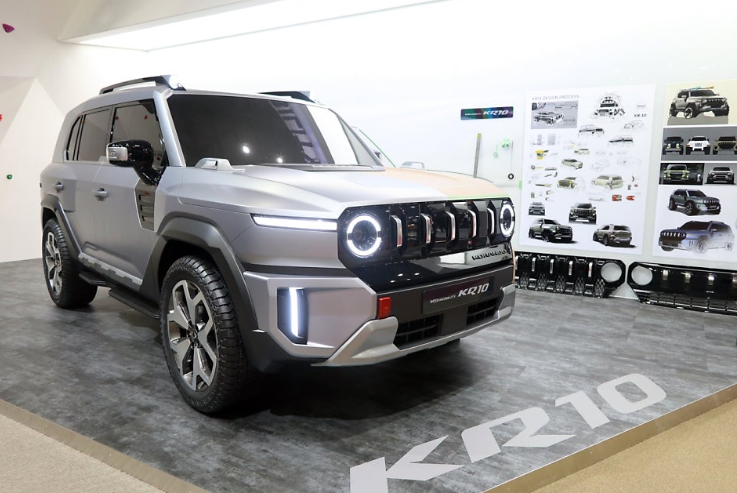 신형 코란도 KR-10