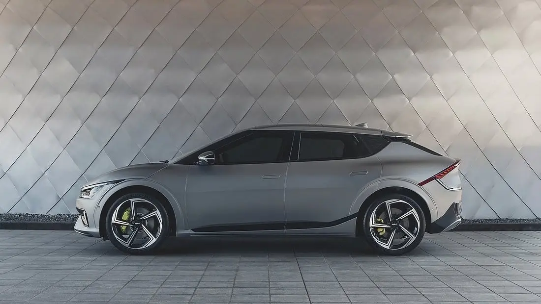 기아 EV6 GT 가격 실구매가 모의견적 제원 옵션 카탈로그 내부 색상 디자인 인테리어 전기차 지원금 총정리