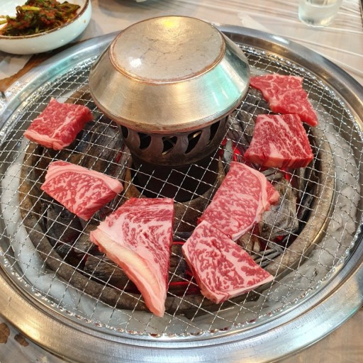  백반기행 평창 김수미 맛집 한우 주물럭 구이 되비지찌개 집 식당 위치 메뉴 가격 정리