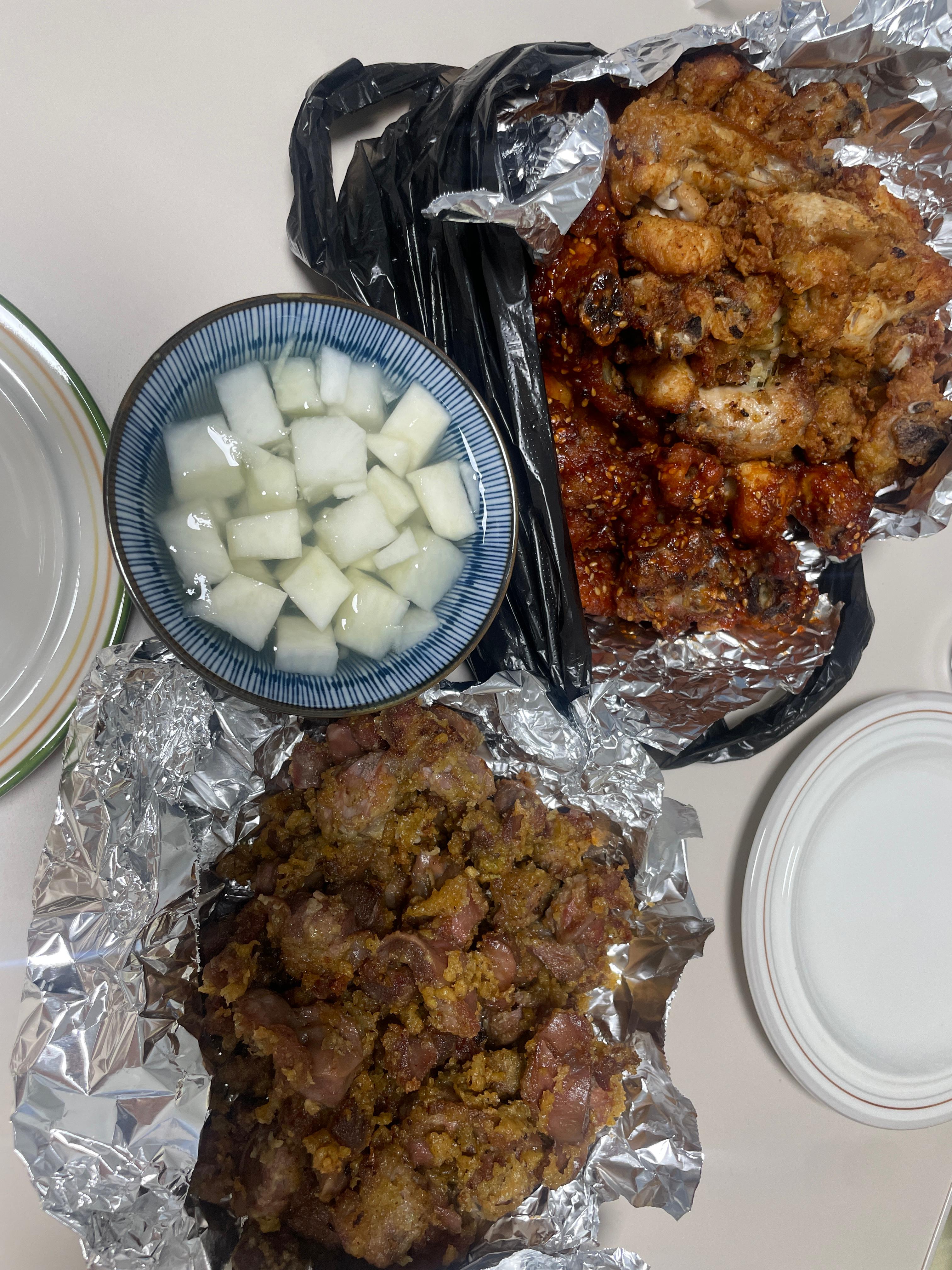 함흥통닭 포장 _ 반반치킨 + 똥집튀김