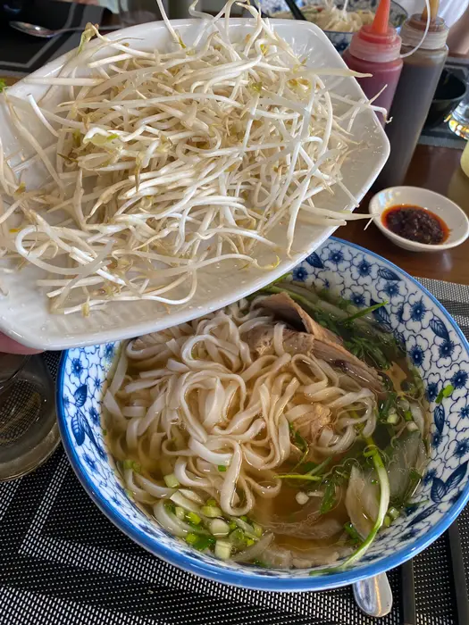 베트남 푸꾸옥 여행 나항센(SEN Restaurant) 쌀국수 및 해산물 요리 전문식당 소나시야시장
