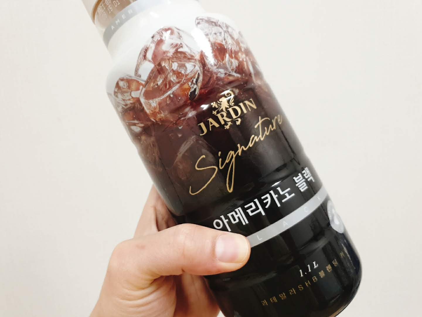  쟈뎅 시그니처 아메리카노 블랙 1.1L 식후 커피 디저트로 딱이에요.