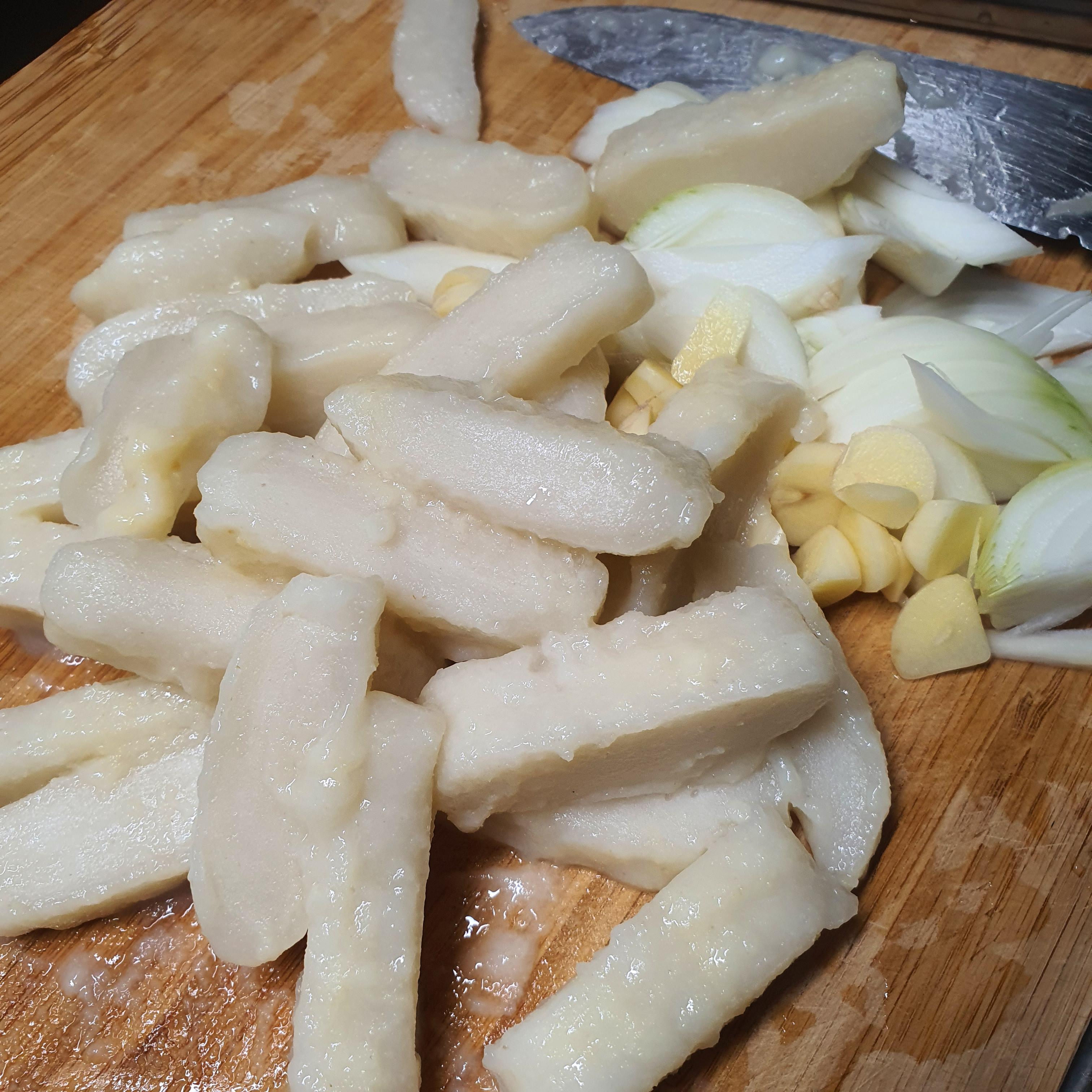  찰떡/인절미로 떡볶이 만들기 도전-떠먹는 떡볶이 탄생, 떡이 치즈처럼 풀어짐, 실패 안 하는 레시피, 냉털, 냉파, 냉동실 떡