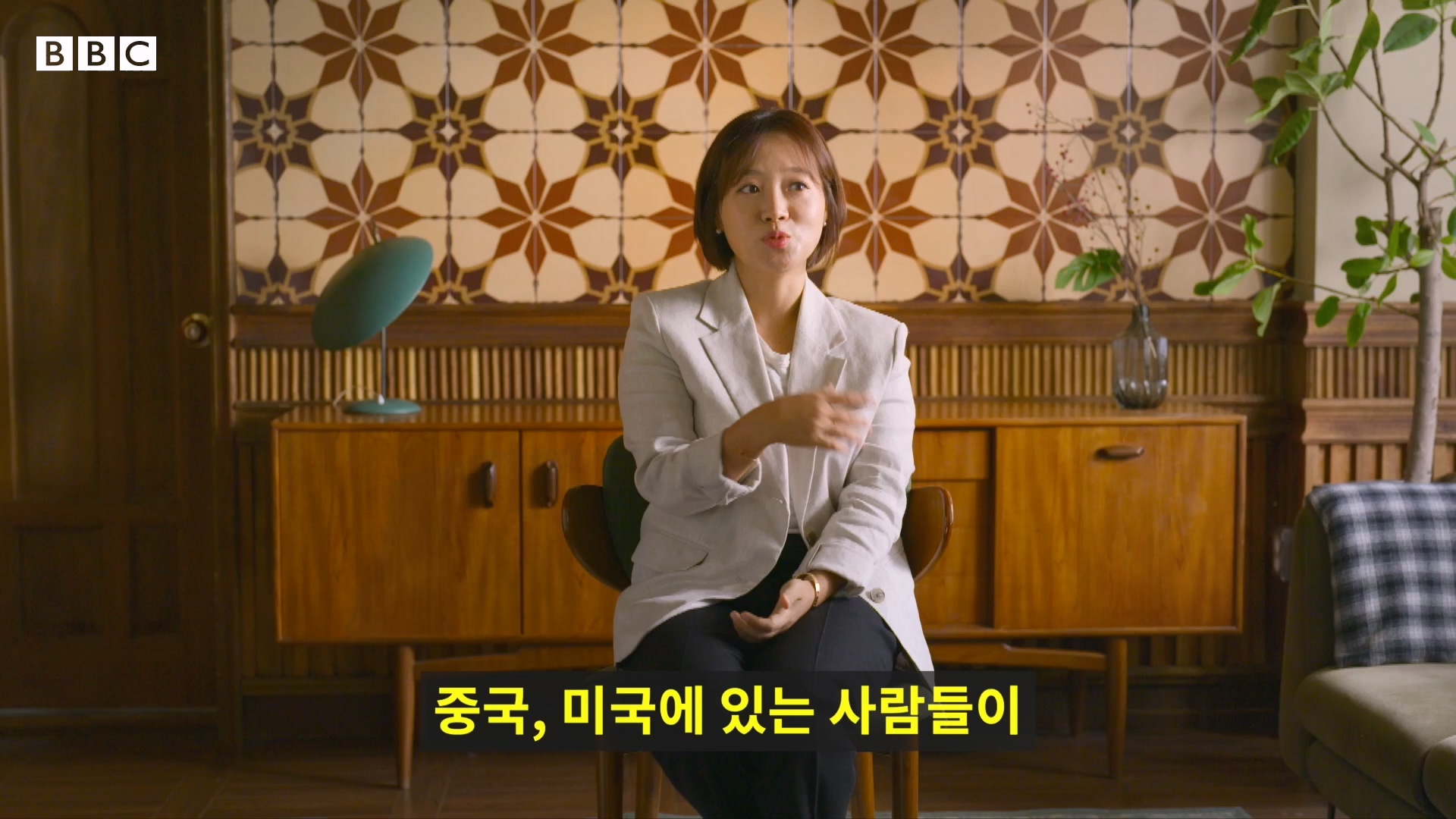 버닝썬 K팝 스타들의 비밀 대화방을 폭로한 여성들의 이야기- BBC News 코리아.mp4_20240522_195507.678.jpg