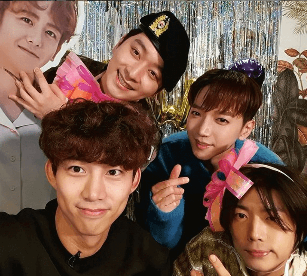 2PM-멤버-단체사진
